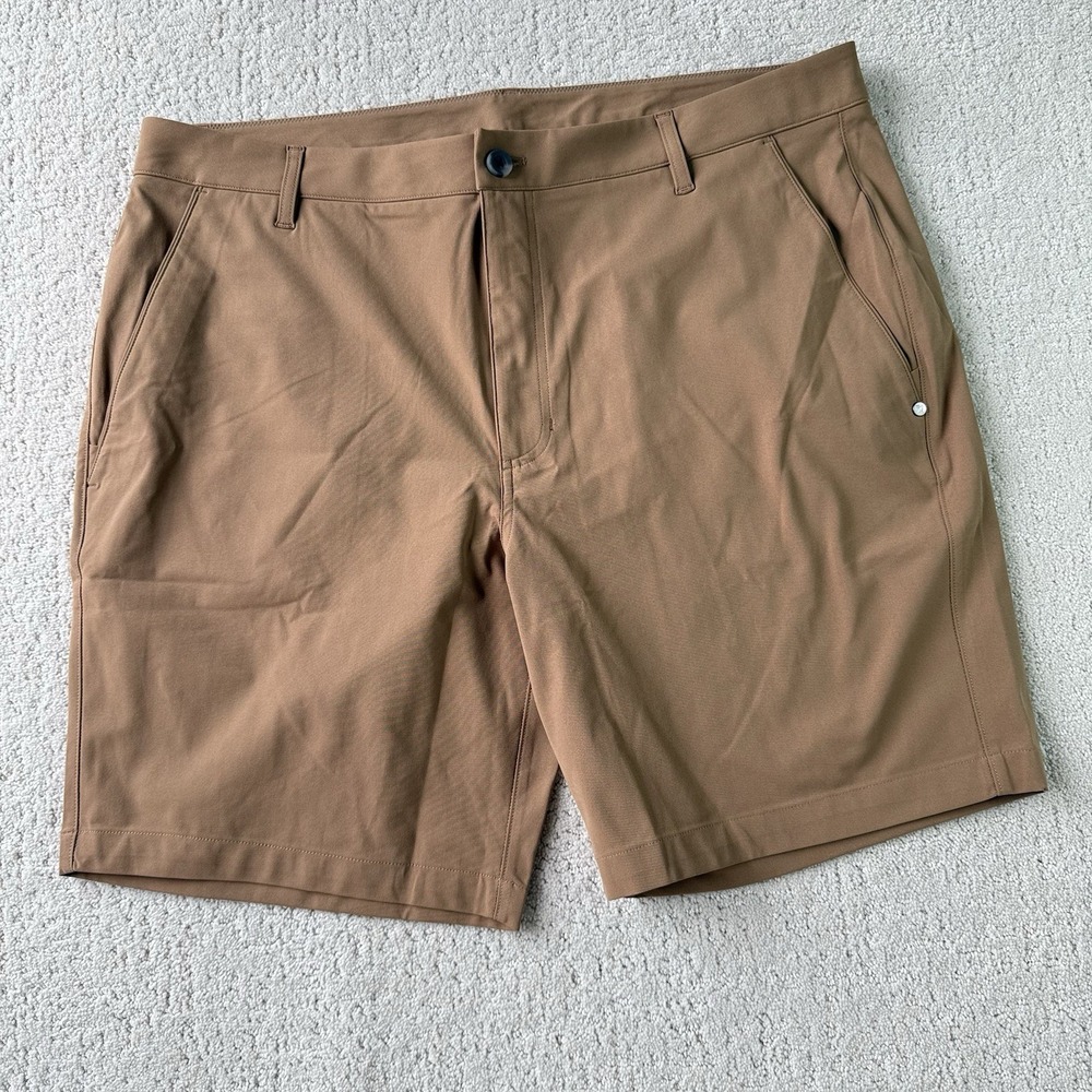 Vuori Meta Short 8" Men's Size 38 Pecan Tan Athletic Fit Stretch Casual $94